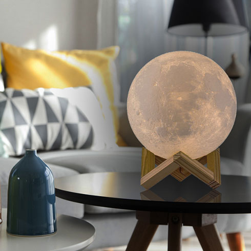 3D Moon Lamp Is the Perfect Home Gift for the Holidays